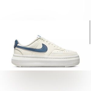 Nike Court Vision Alta